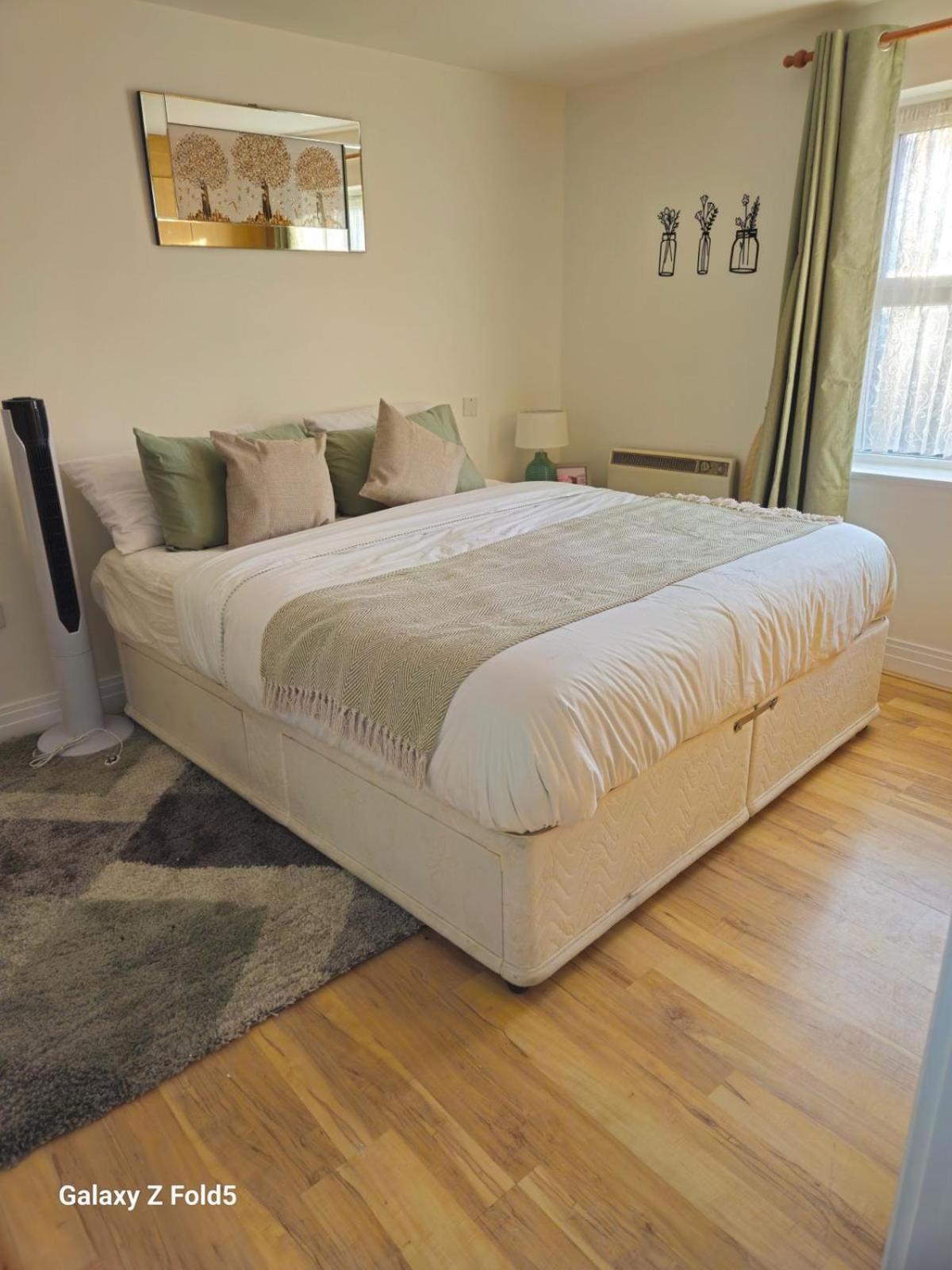 Spacious & Cosy Double And Single Bedrooms Close To Hendon & Colindale Tube Stations Exteriör bild