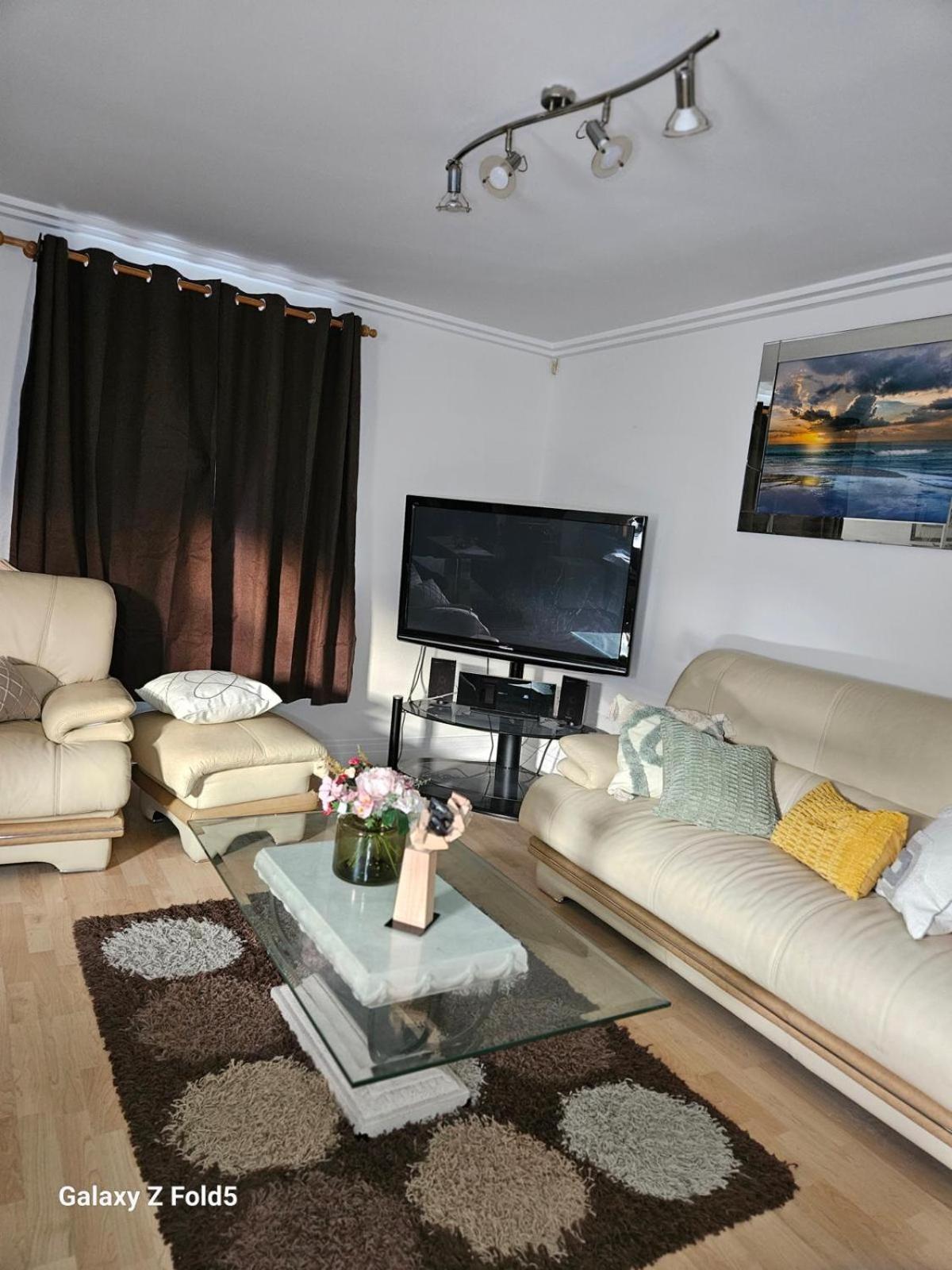 Spacious & Cosy Double And Single Bedrooms Close To Hendon & Colindale Tube Stations Exteriör bild