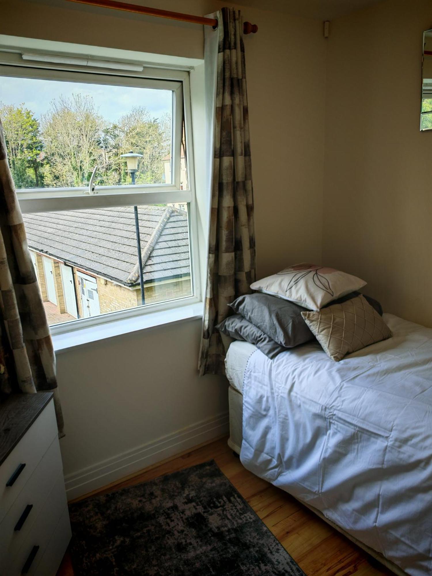 Spacious & Cosy Double And Single Bedrooms Close To Hendon & Colindale Tube Stations Exteriör bild